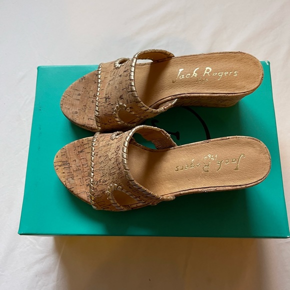 Jack Rogers Sloane Mid Wedge. Size 6 - Picture 4 of 8